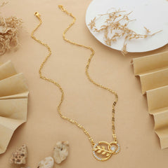 Anzu Interlocking Circles Necklace | Demifine Leaf & Zirconia Pendant