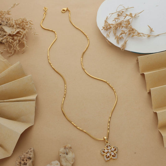 Anzu Dainty Flower Necklace | Demifine Zirconia Floral Pendant