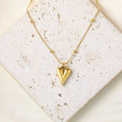 Golden Heartbeat | Luxe Minimalist Pendant Necklace