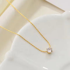 Solitaire Glow | Classic Gold Pendant with Sparkling Zircon Center