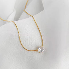 Solitaire Glow | Classic Gold Pendant with Sparkling Zircon Center