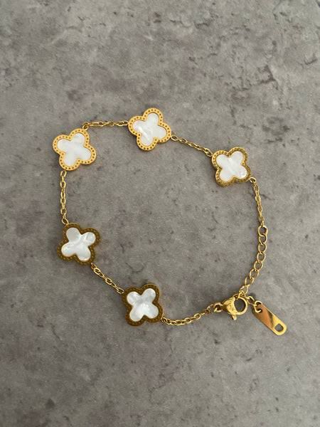 Reversible Clover Charm Bracelet | Gold-Plated Chain with Black & White Enamel Floral Motifs