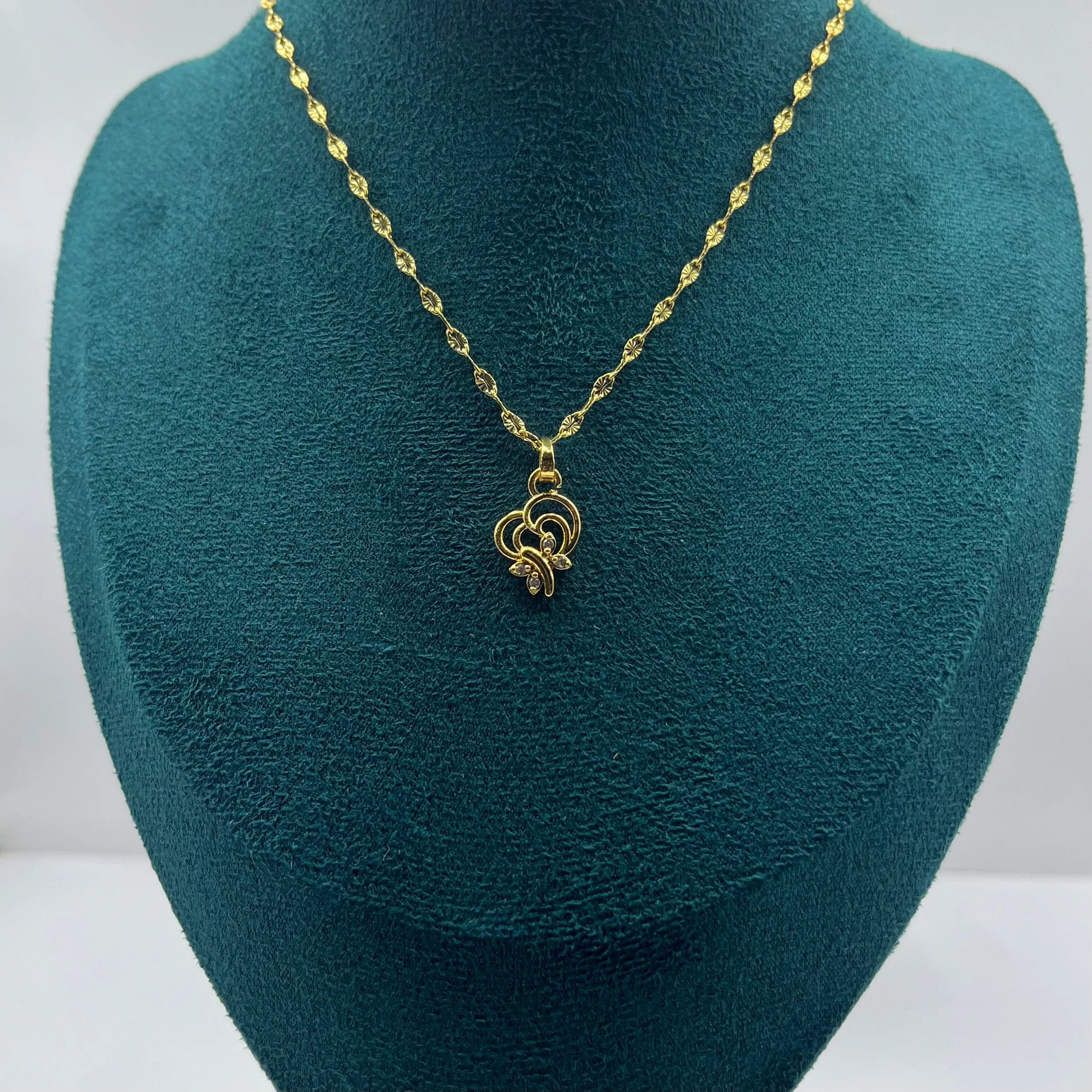 Abstract Heart Swirl Motif Pendant Necklace | 1g Gold Plated