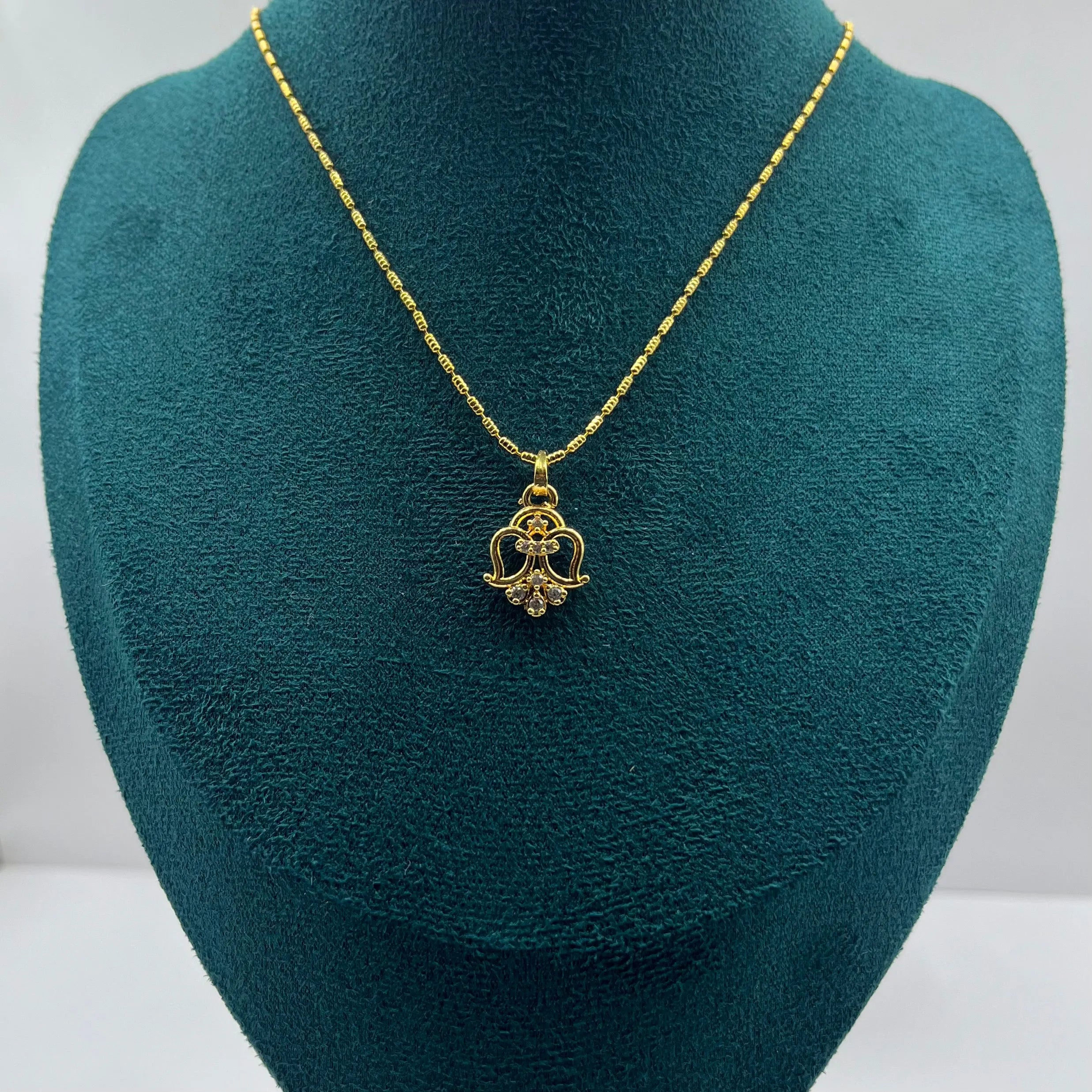 Abstract Stylized Flower Pendant Necklace | 1g Gold Plated