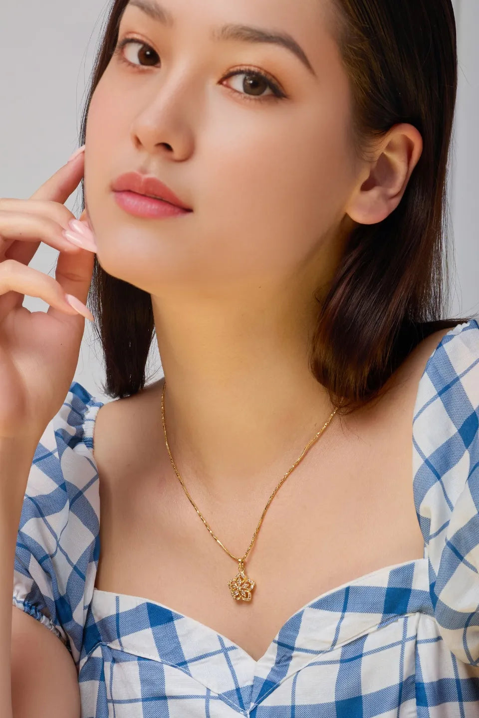 Dazzling Ornate Star Flower Pendant Necklace | 1g Gold Plated